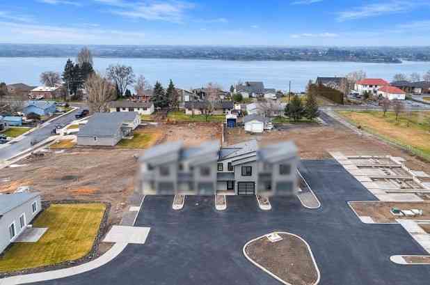 Homes For Sale - 601 Dorsing Street #D22<br/> Grant County, Moses Lake, WA 98837