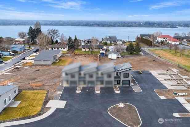 Homes For Sale - 601 Dorsing Street #E27<br/> Grant County, Moses Lake, WA 98837