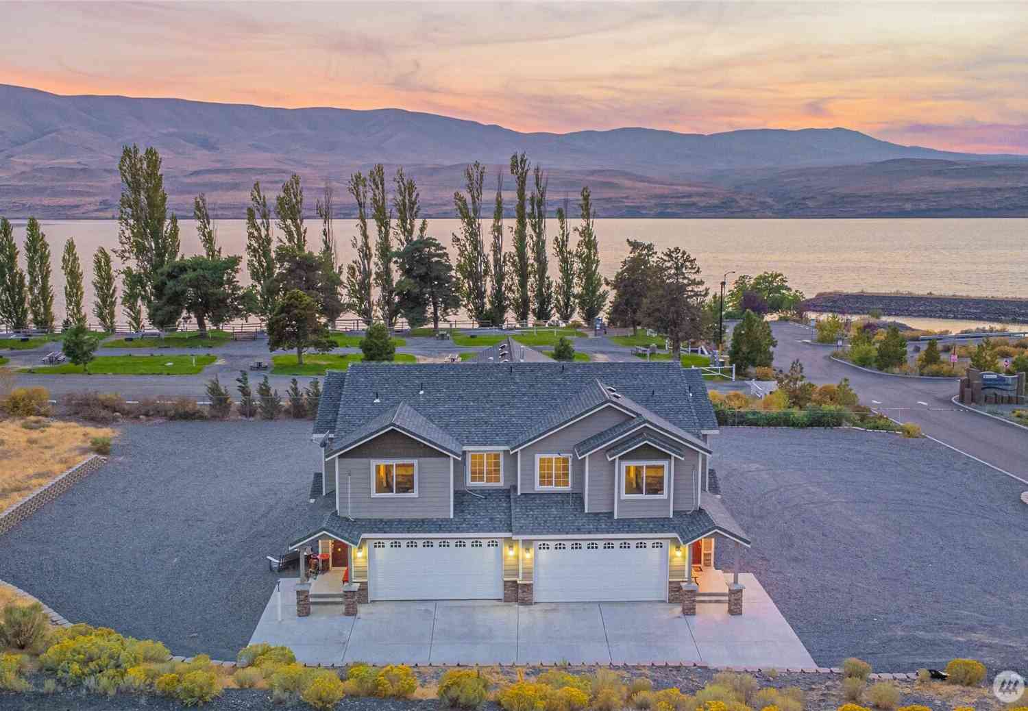 Multifamily For Sale - 302 Desert Aire Drive #A/B<br/> Grant County, Mattawa, WA 99349