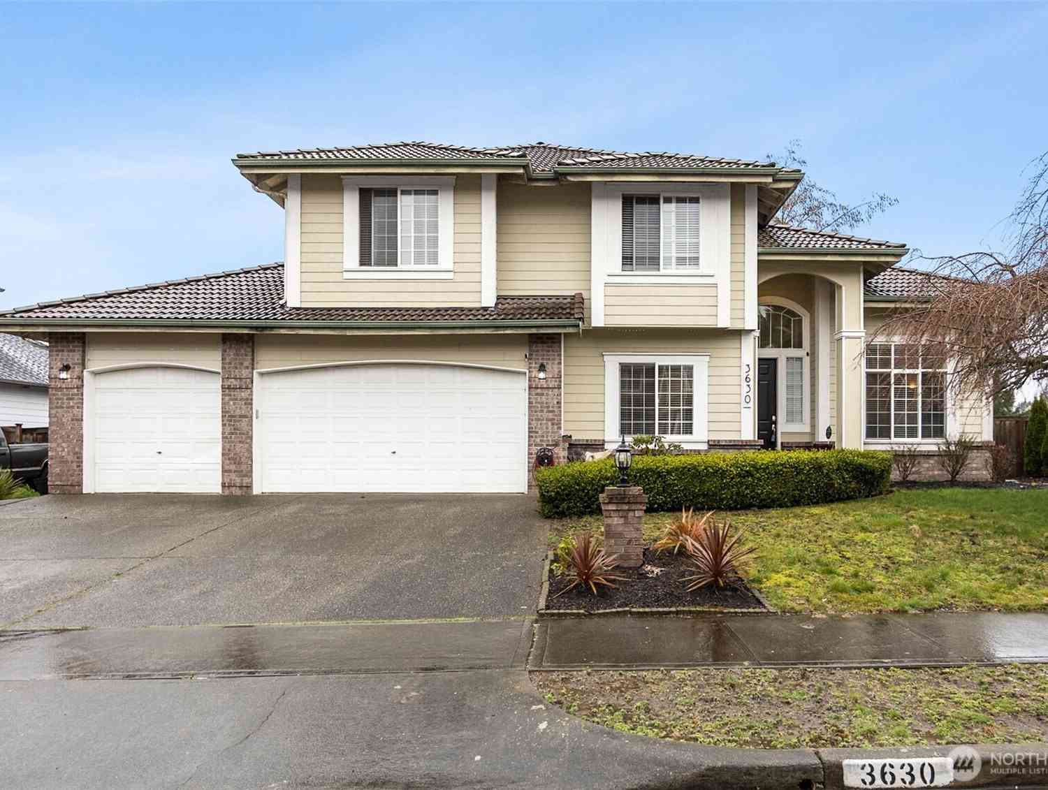 Homes For Sale - 3630 Spyglass Drive<br/> Tacoma, WA 98422
