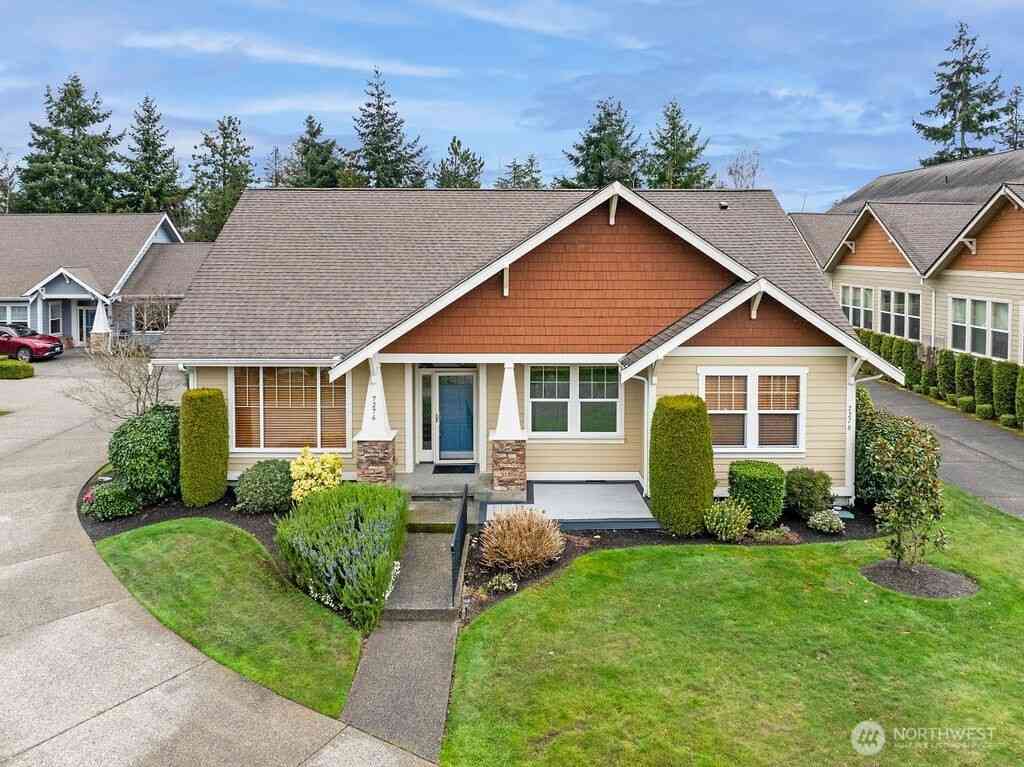 Homes For Sale - 7276 Rosemount Circle<br/> Tacoma, WA 98465