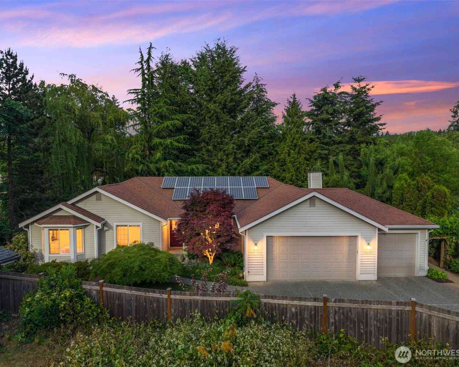 Homes For Sale - 14222 108th Avenue<br/> Kirkland, WA 98034