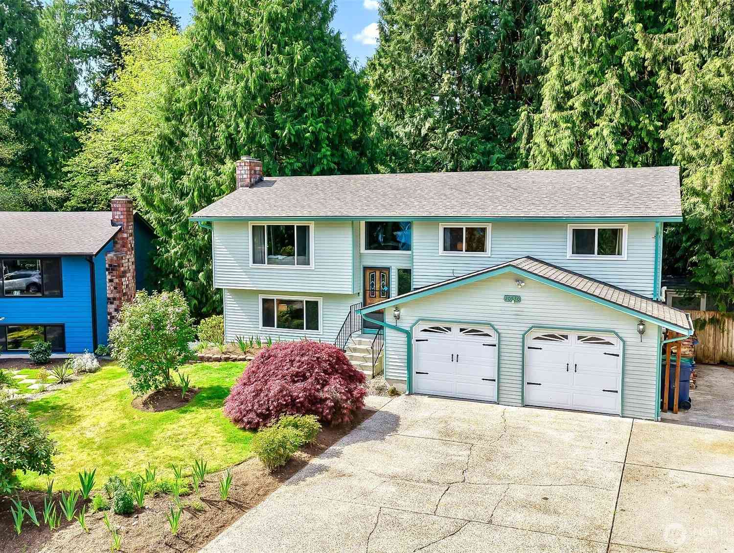 Homes For Sale - 20530 11th Drive<br/> Bothell, WA 98012
