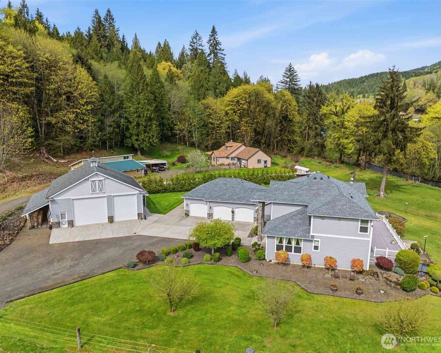 Homes For Sale - 480 Apple Creek Rd<br/> Longview, WA 98632