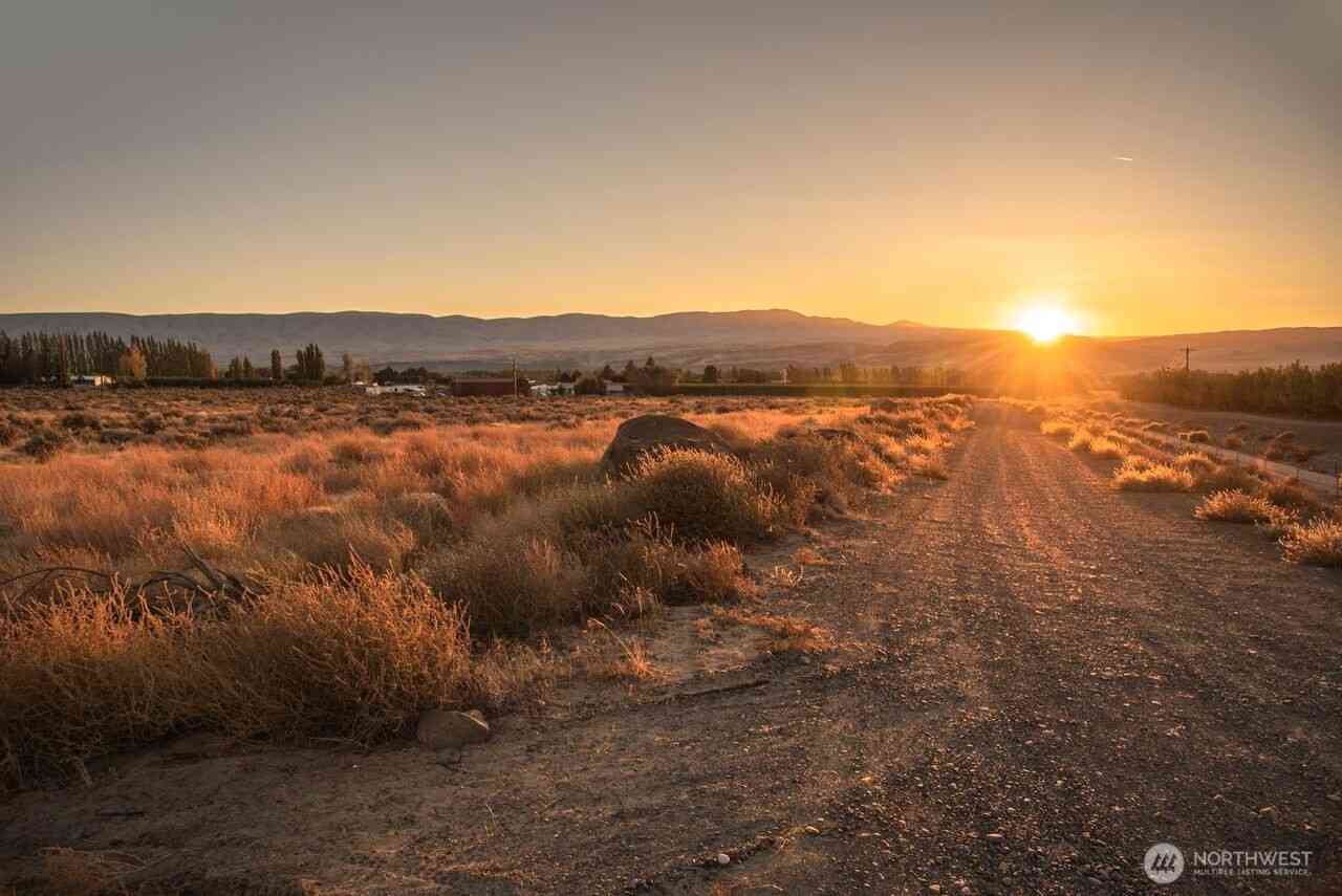 Vacant Land For Sale - 23564 Highway 243<br/> Mattawa, WA 99349