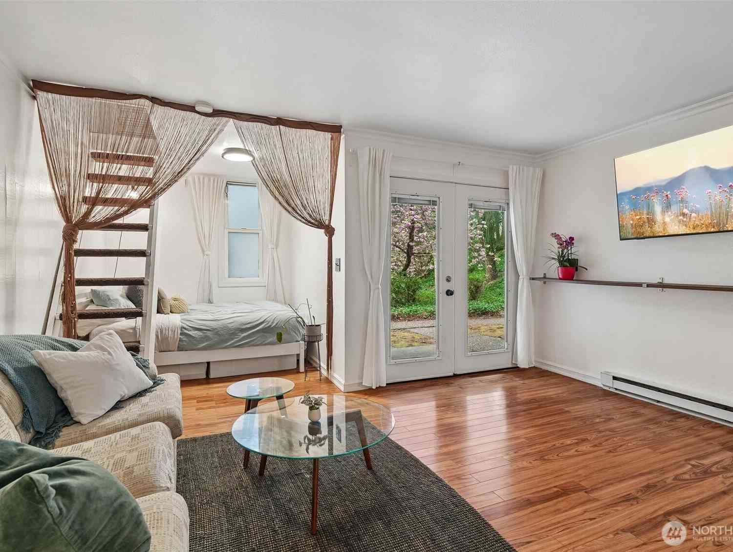 Condo For Sale - 13759 NE 69th Street #674<br/> Redmond, WA 98052