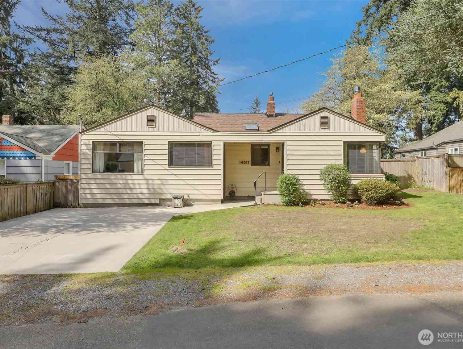 Homes For Sale - 14317 23rd Place<br/> Seattle, WA 98125