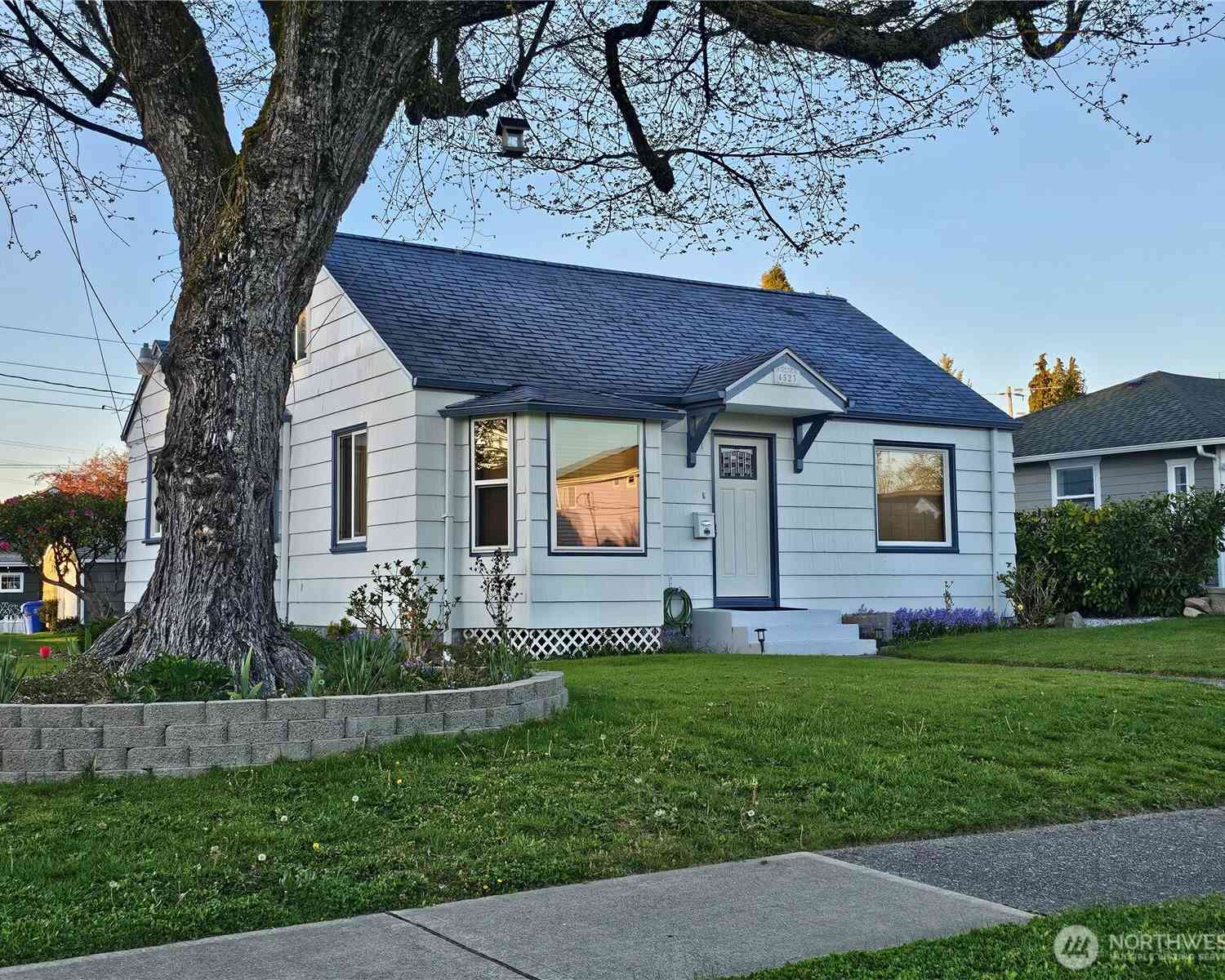 Homes For Sale - 4523 N 16th Street<br/> Tacoma, WA 98406