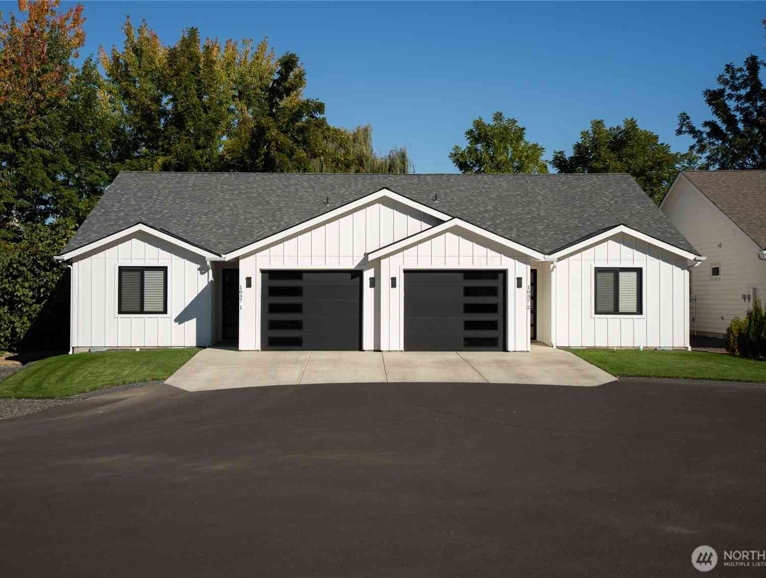 Condo For Sale - 1037 Date Avenue<br/> College Place, WA 99324