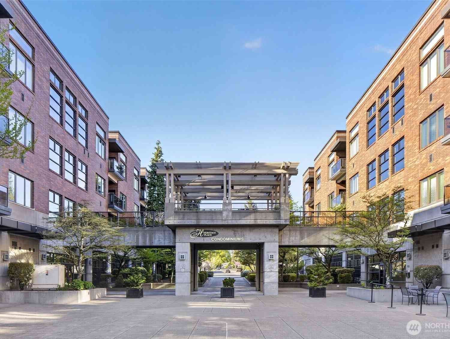 Condo For Sale - 300 W 8th Street #324<br/> Vancouver, WA 98660