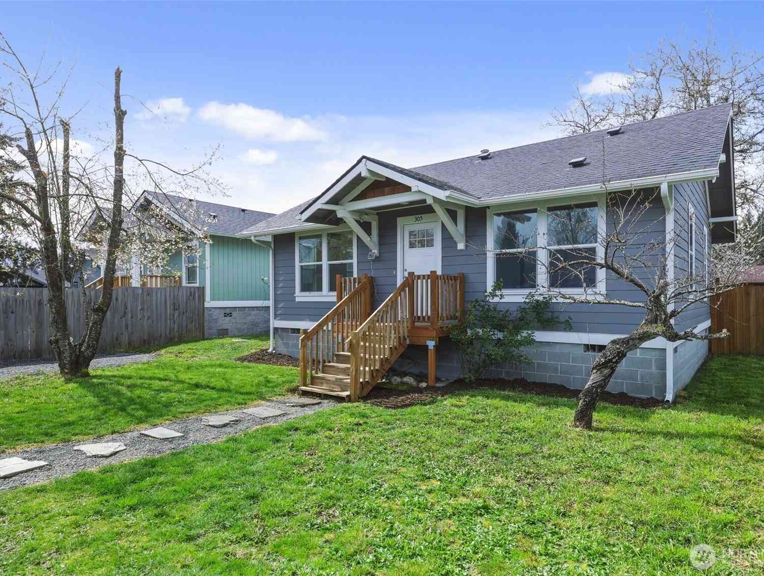 Homes For Sale - 305 Market Street<br/> Bucoda, WA 98530