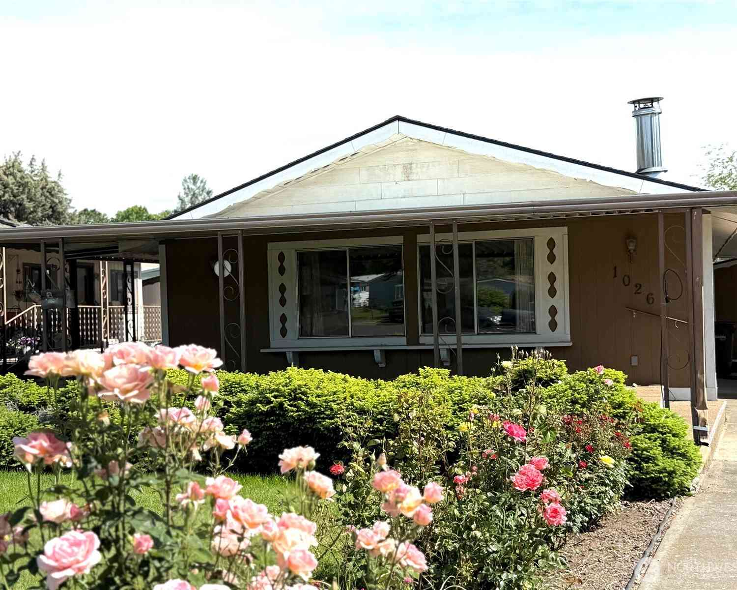 Mobile Home For Sale - 1026 SE Dove Lane<br/> College Place, WA 99324