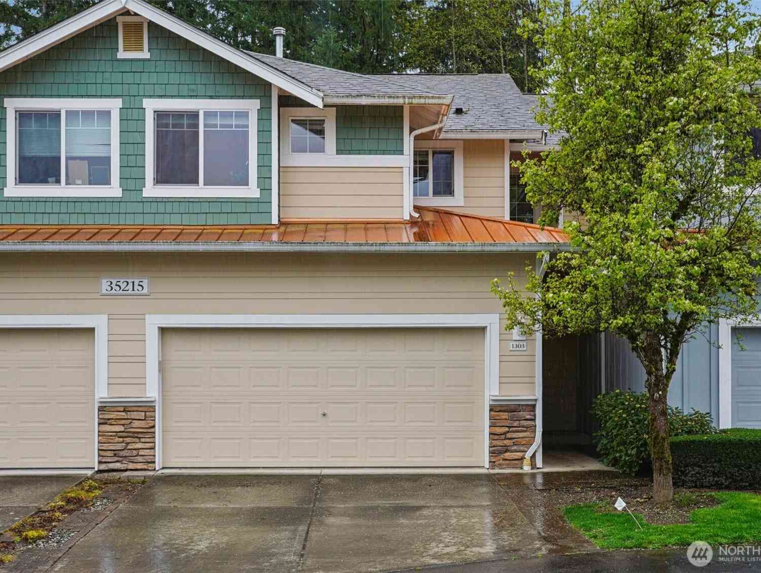 Condo For Sale - 35215 SE Aspen Lane #1303<br/> Snoqualmie, WA 98065