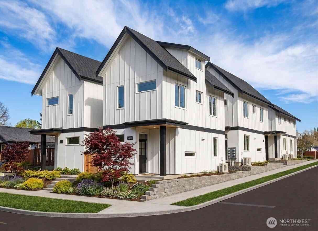 Homes For Sale - 9006 5th Avenue<br/> Seattle, WA 98108