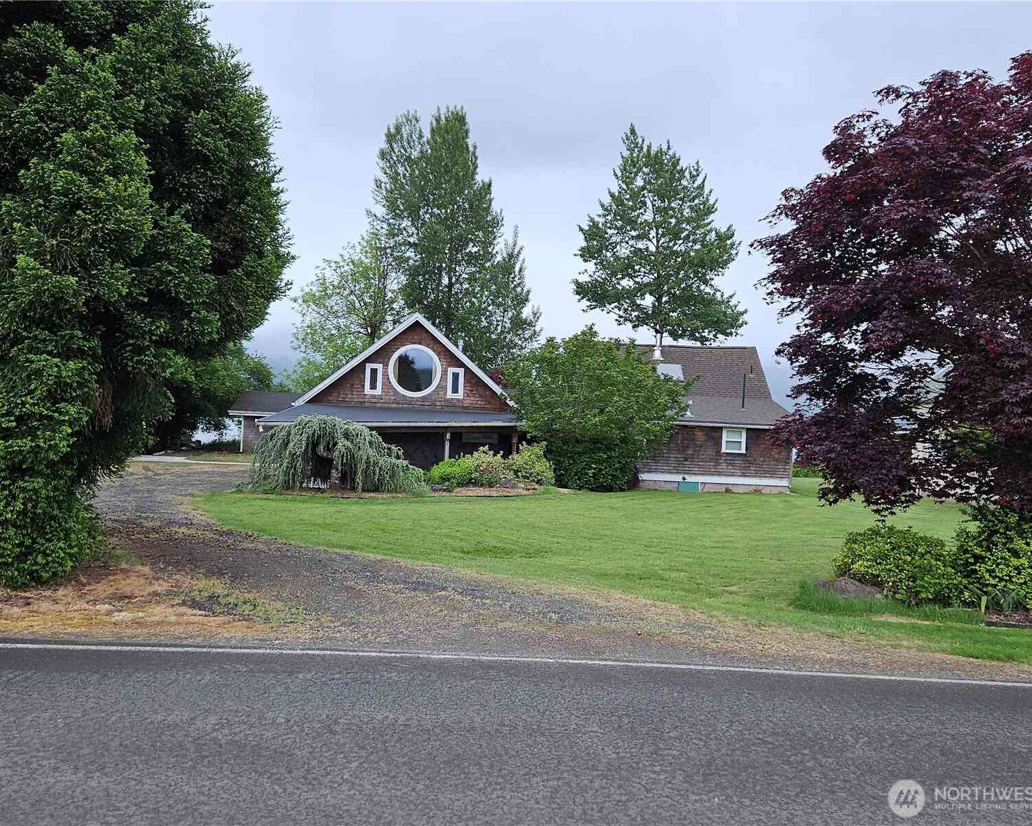 Homes For Sale - 20 E Sunny Sands Road<br/> Cathlamet, WA 98612