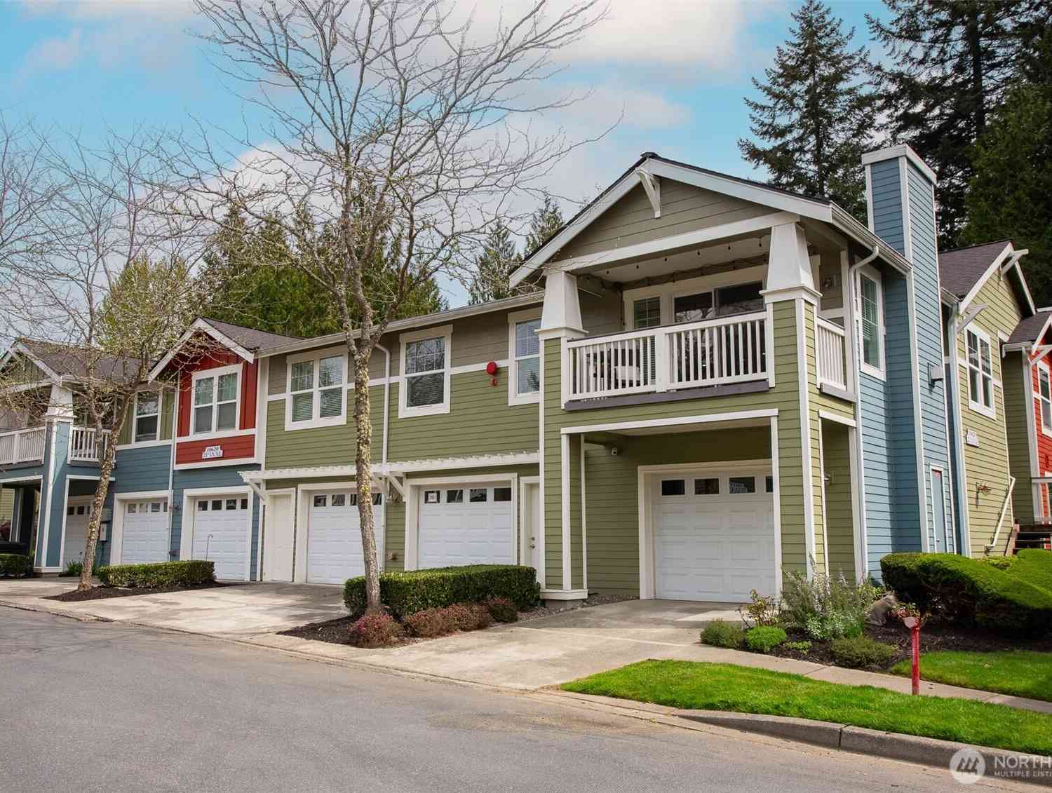 Condo For Sale - 10620 221st Lane #203<br/> Redmond, WA 98053