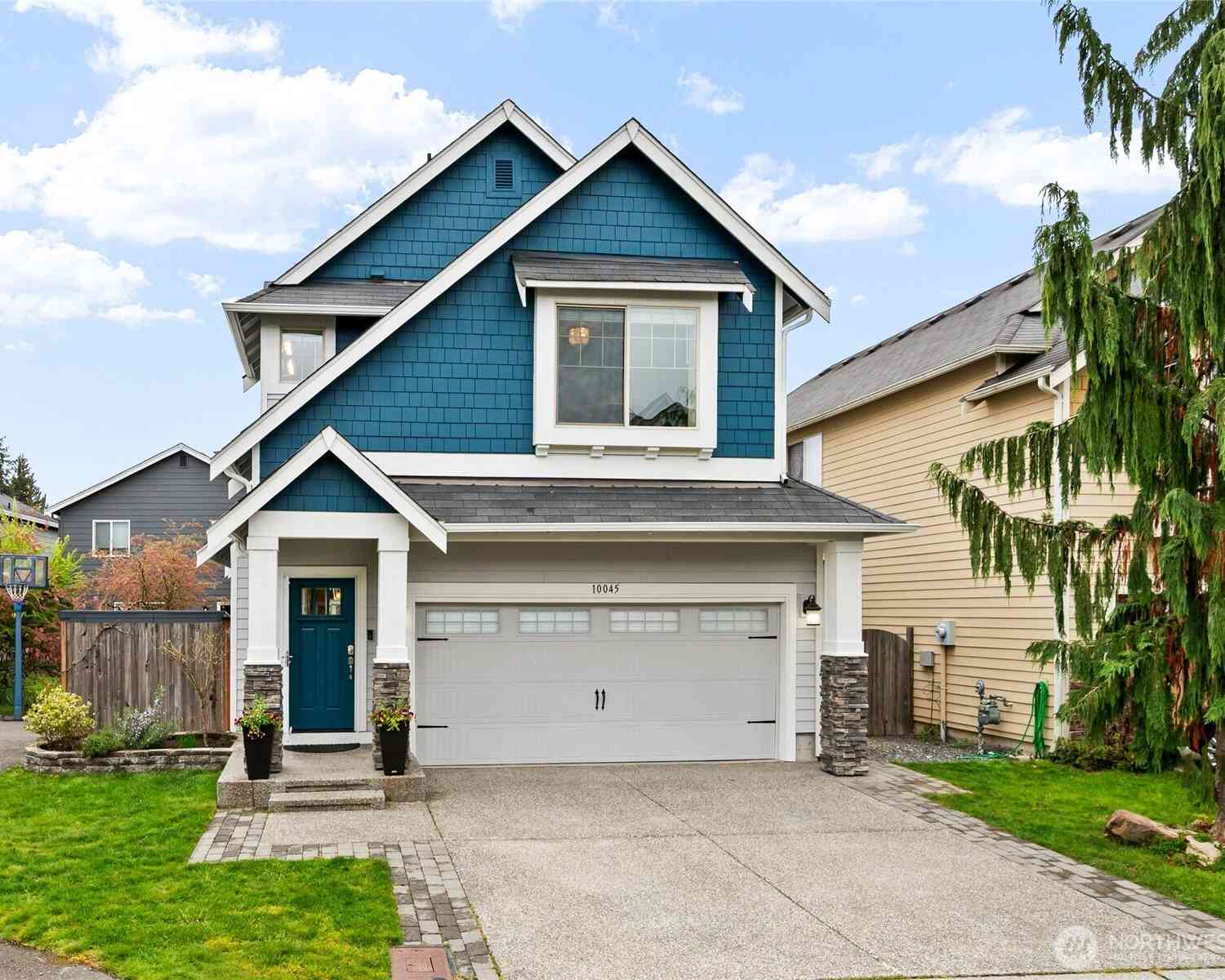 Condo For Sale - 10045 1st Street<br/> Lake Stevens, WA 98258