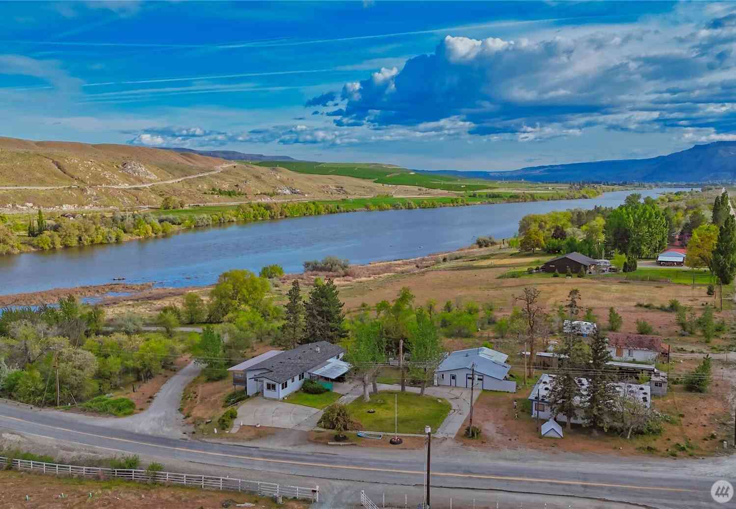 Homes For Sale - 284 Monse Bridge Road<br/> Brewster, WA 98812