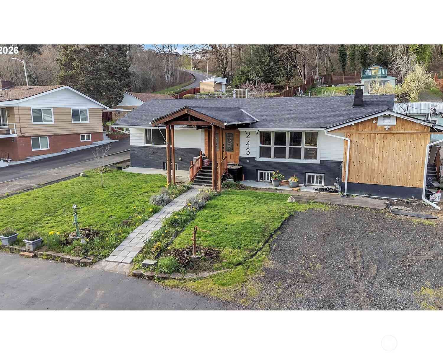 Homes For Sale - 243 N Shepherd Road<br/> Clark County, Washougal, WA 98671