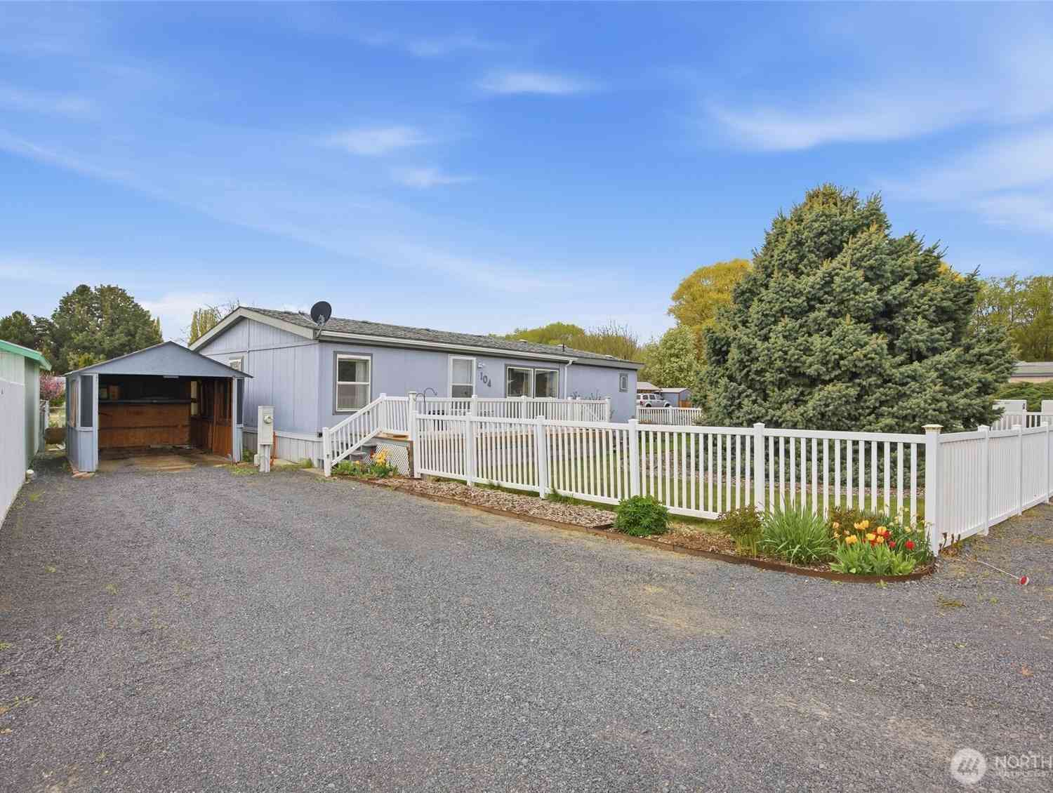 Mobile Home For Sale - 2285 Basin Street #104<br/> Grant County, Ephrata, WA 98823
