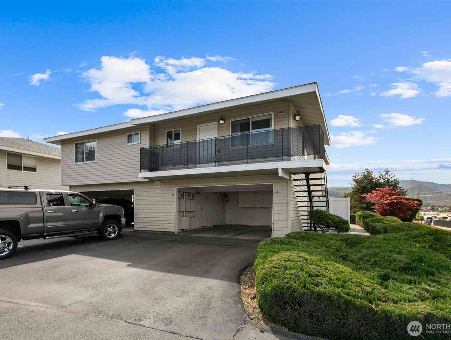 Condo For Sale - 100 Simon Street #32<br/> Douglas County, East Wenatchee, WA 98802