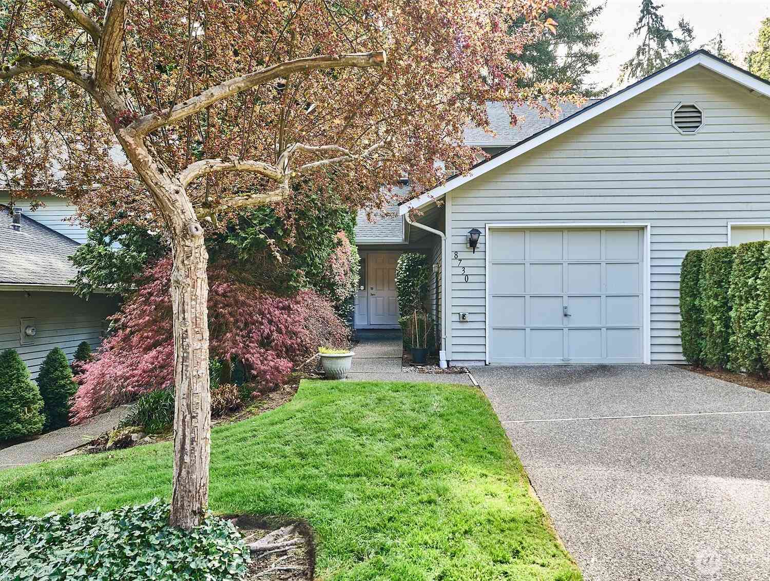 Condo For Sale - 8730 133rd Avenue<br/> Redmond, WA 98052