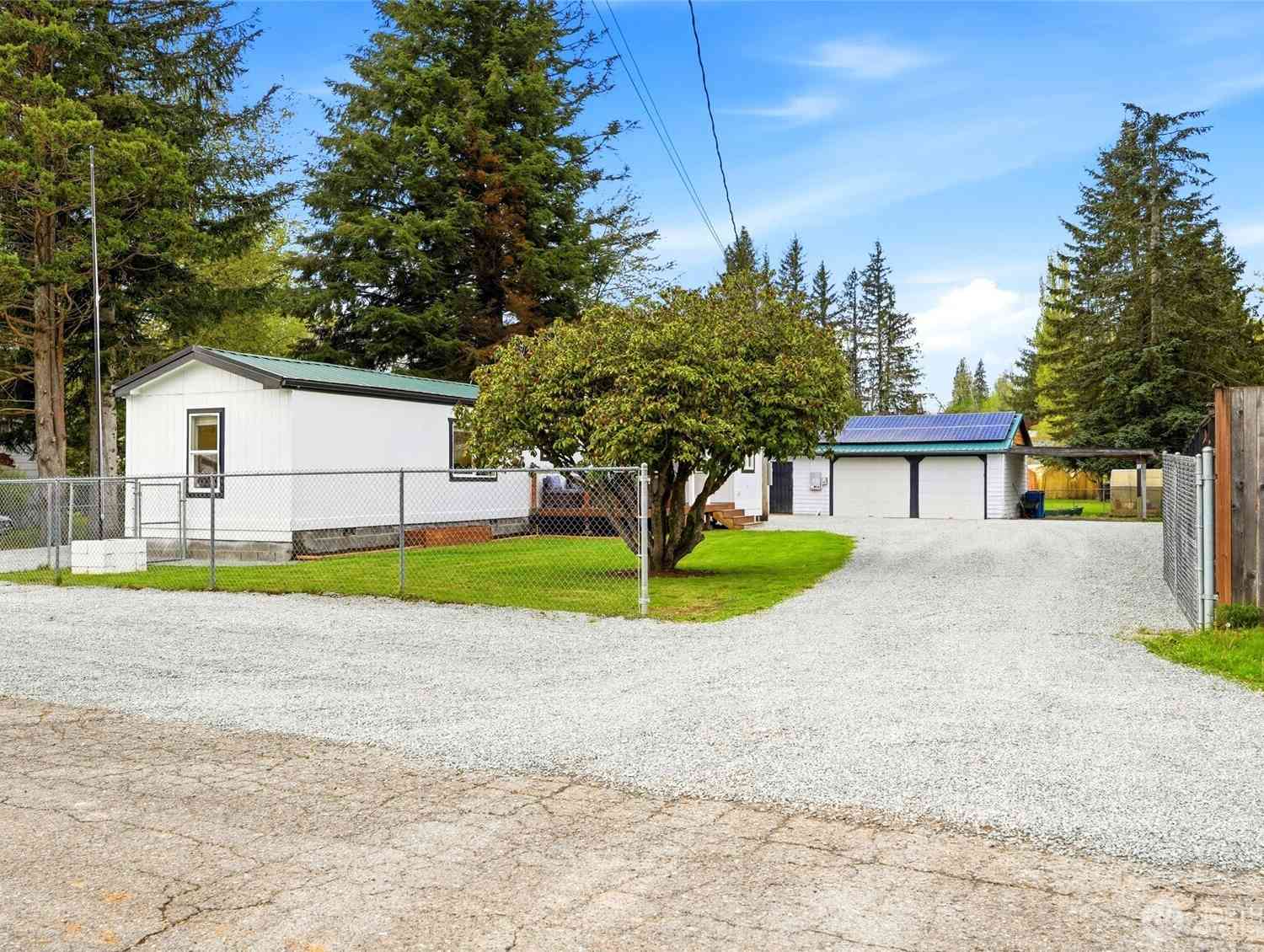 Mobile Home For Sale - 915 Dyer Road<br/> Sultan, WA 98294