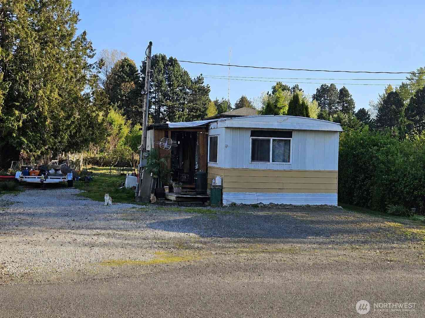 Mobile Home For Sale - 2024 99th Street<br/> Tacoma, WA 98445