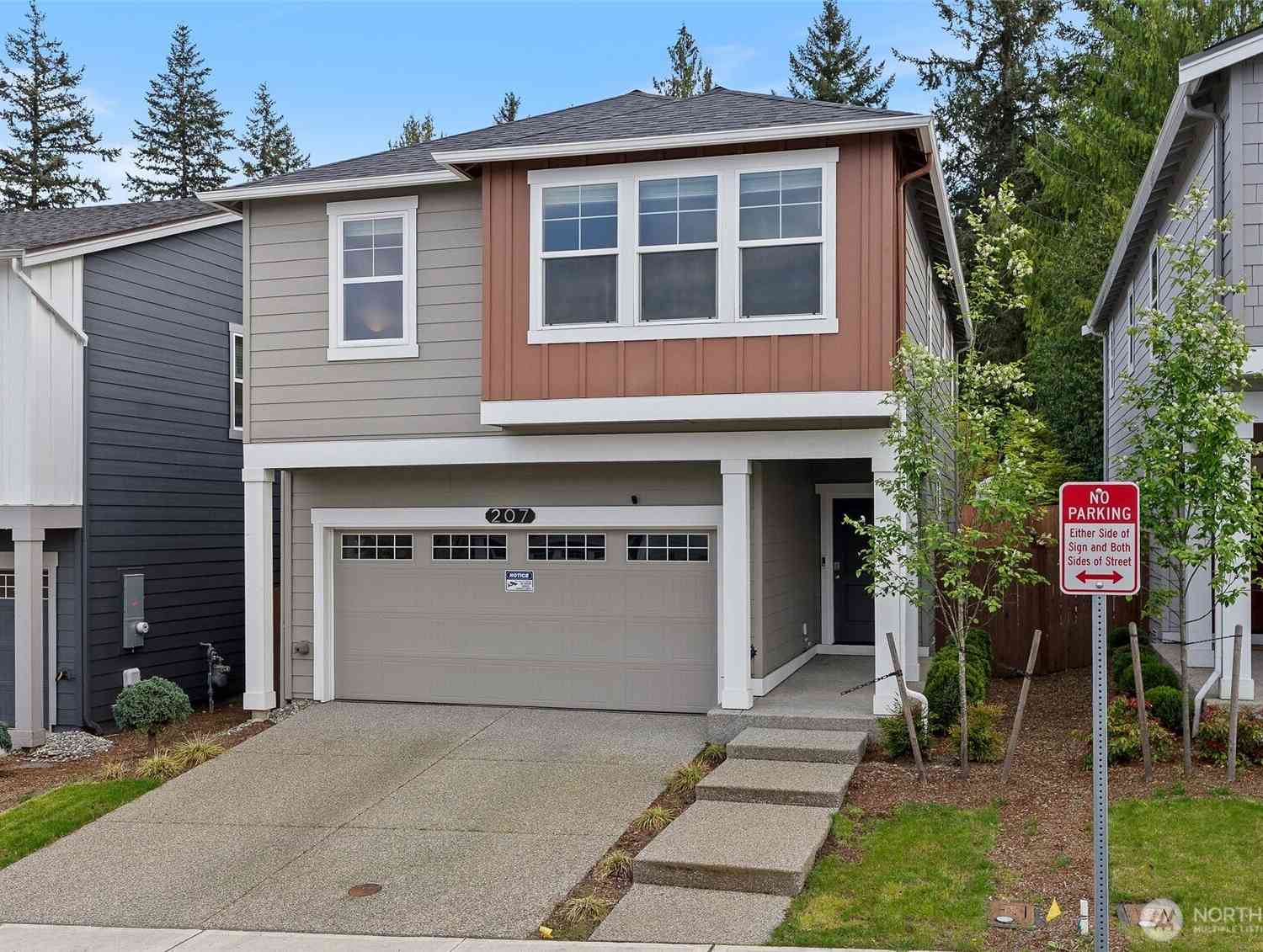 Homes For Sale - 207 17th Drive<br/> Snohomish, WA 98290