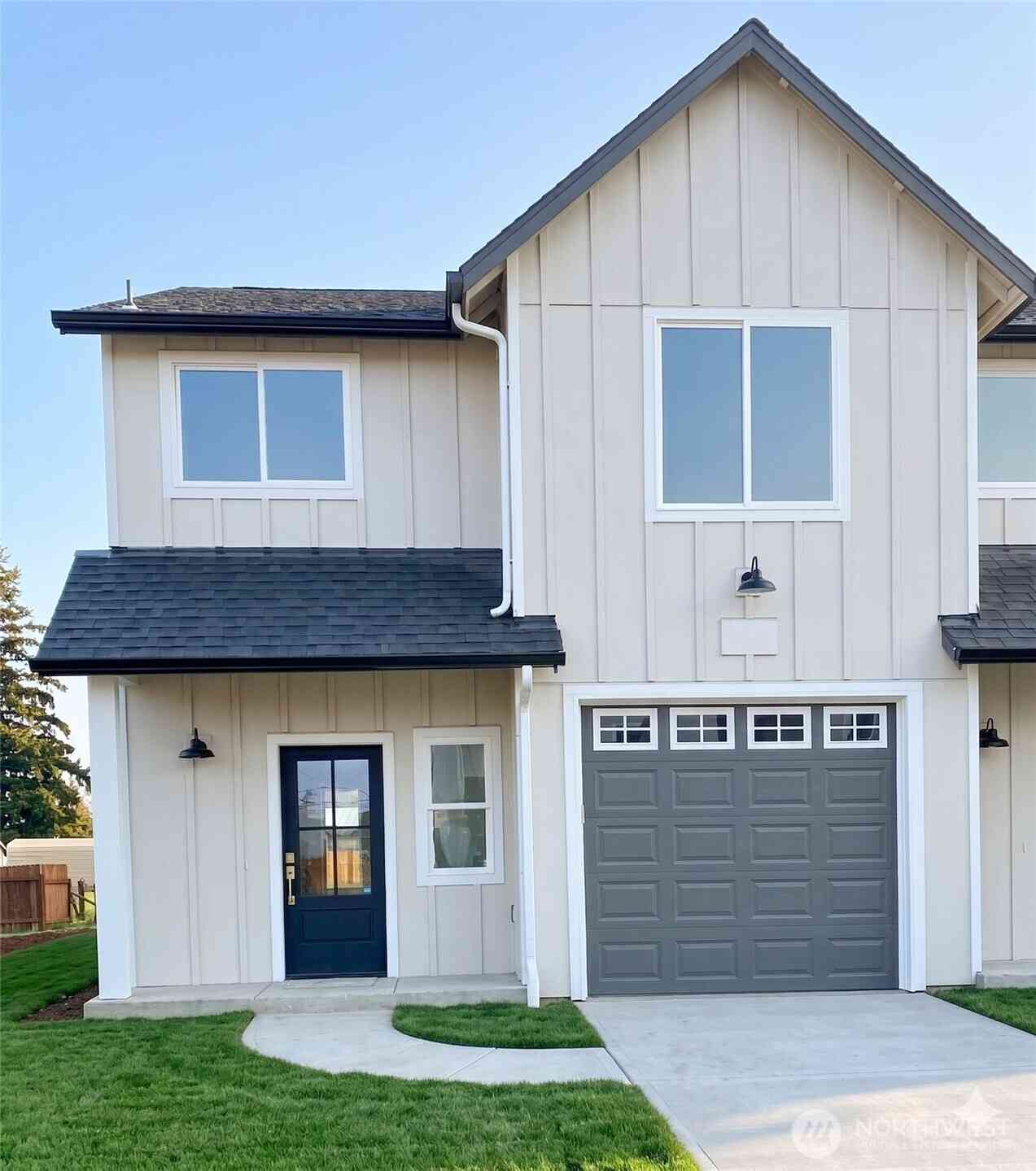 Condo For Sale - 41 Sussex Court<br/> Clallam County, Sequim, WA 98382