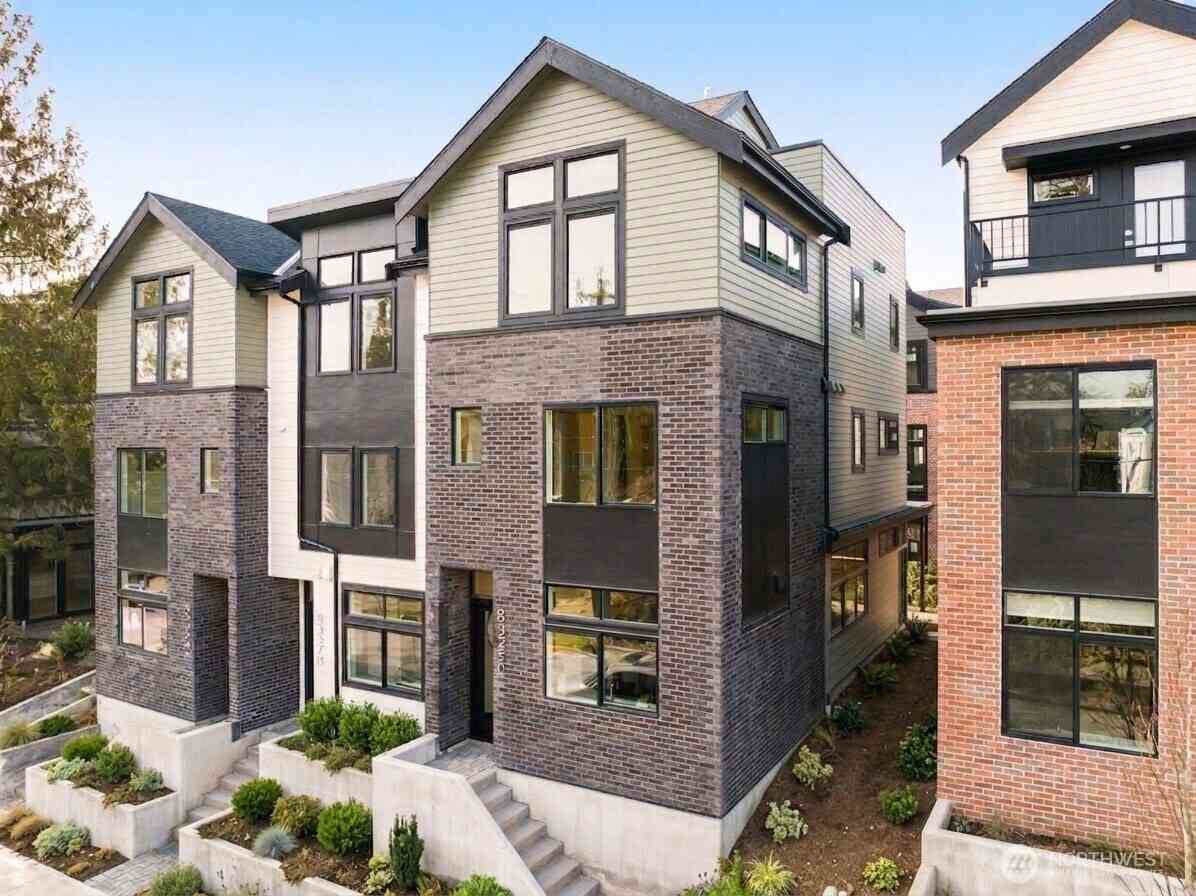 Homes For Sale - 8323 B 12th Avenue<br/> Seattle, WA 98117