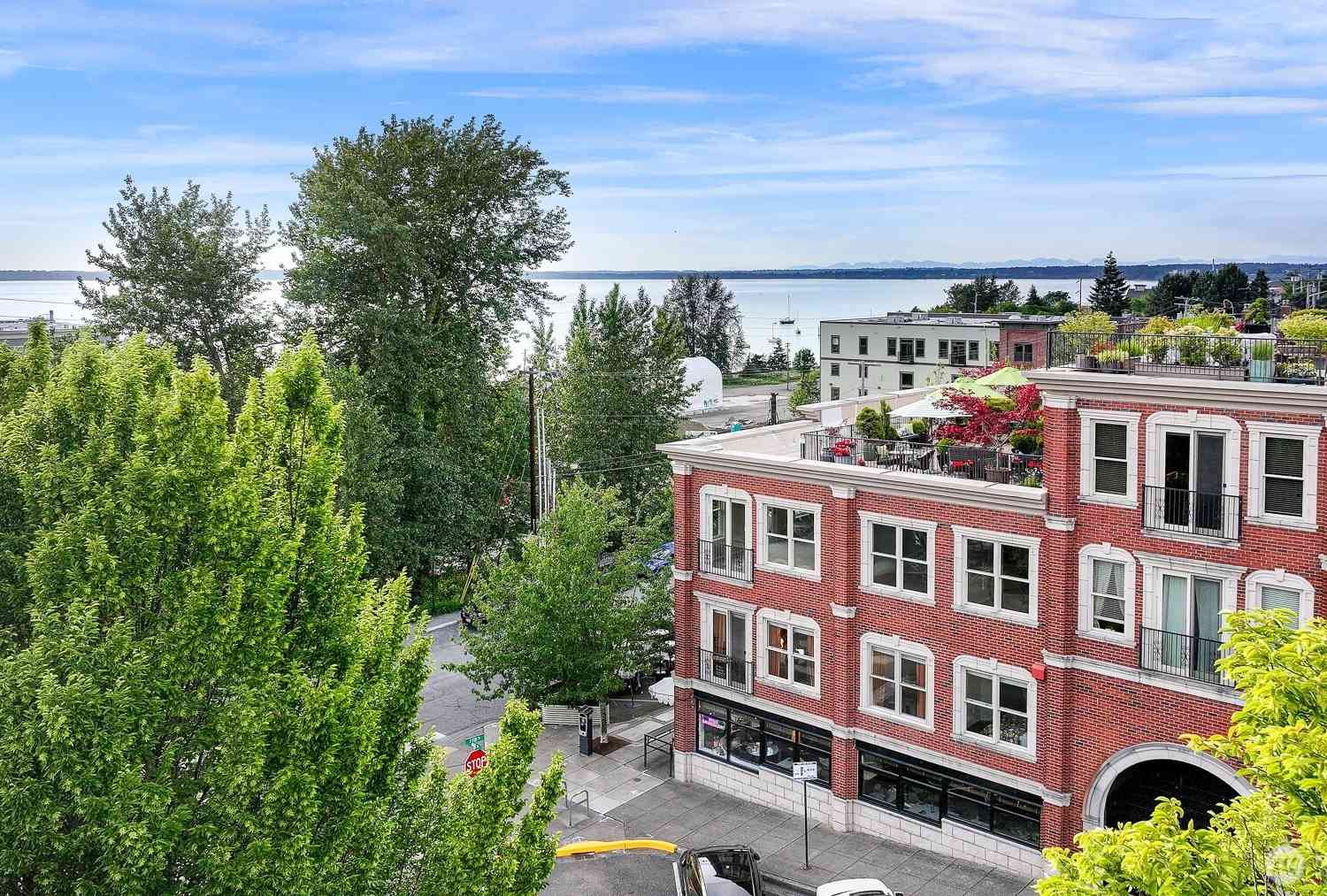 Condo For Sale - 1134 Finnegan Way #201<br/> Whatcom County, Bellingham, WA 98225
