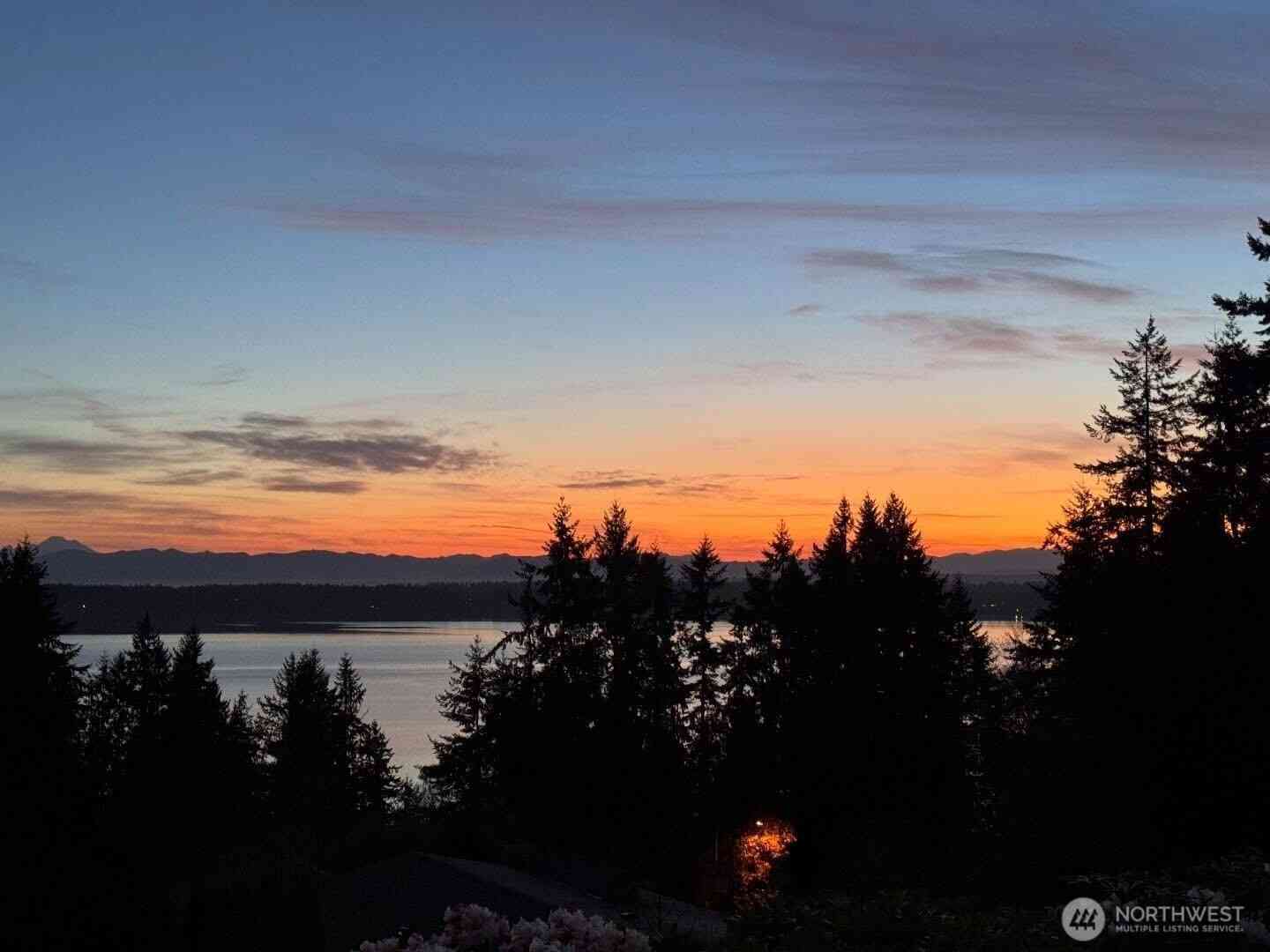 Mobile Home For Sale - 3834 Passage View Lane<br/> Langley, WA 98260