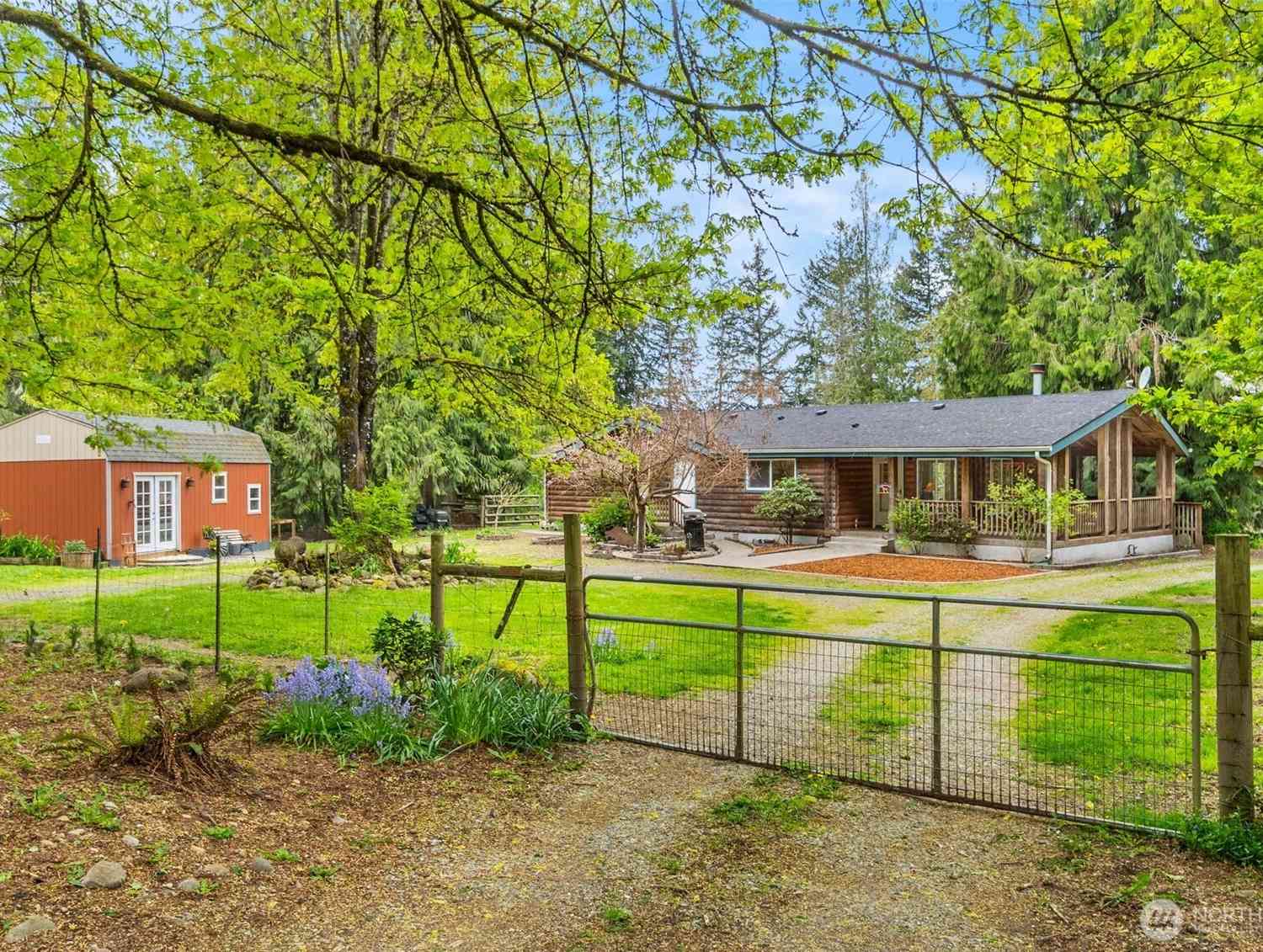 Mobile Home For Sale - 35308 16th Avenue Ct<br/> Roy, WA 98580
