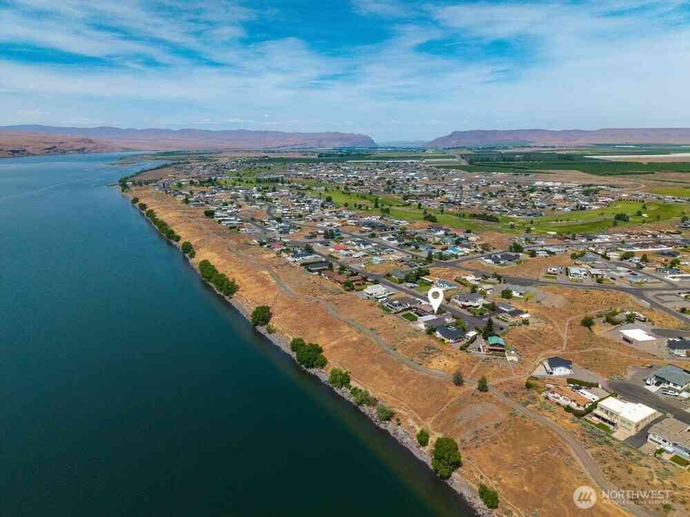 Mobile Home For Sale - 512 SW Island View<br/> Mattawa, WA 99349