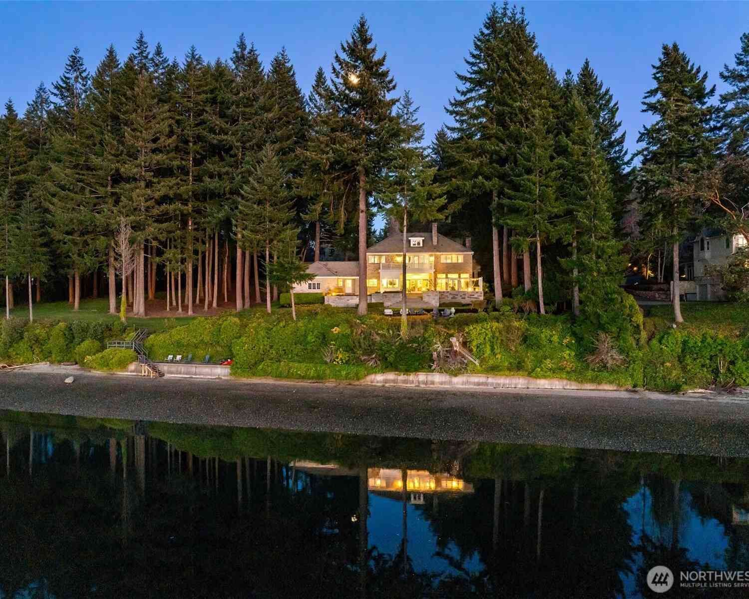 Homes For Sale - 6947 Cooper Point Road<br/> Olympia, WA 98502