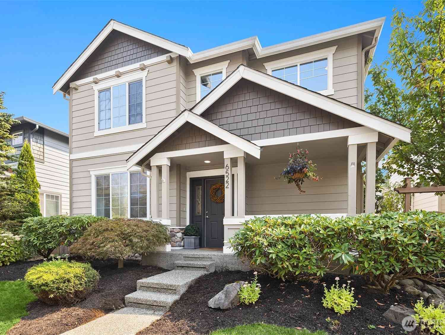Homes For Sale - 6522 W Crest View Loop<br/> Snoqualmie, WA 98065