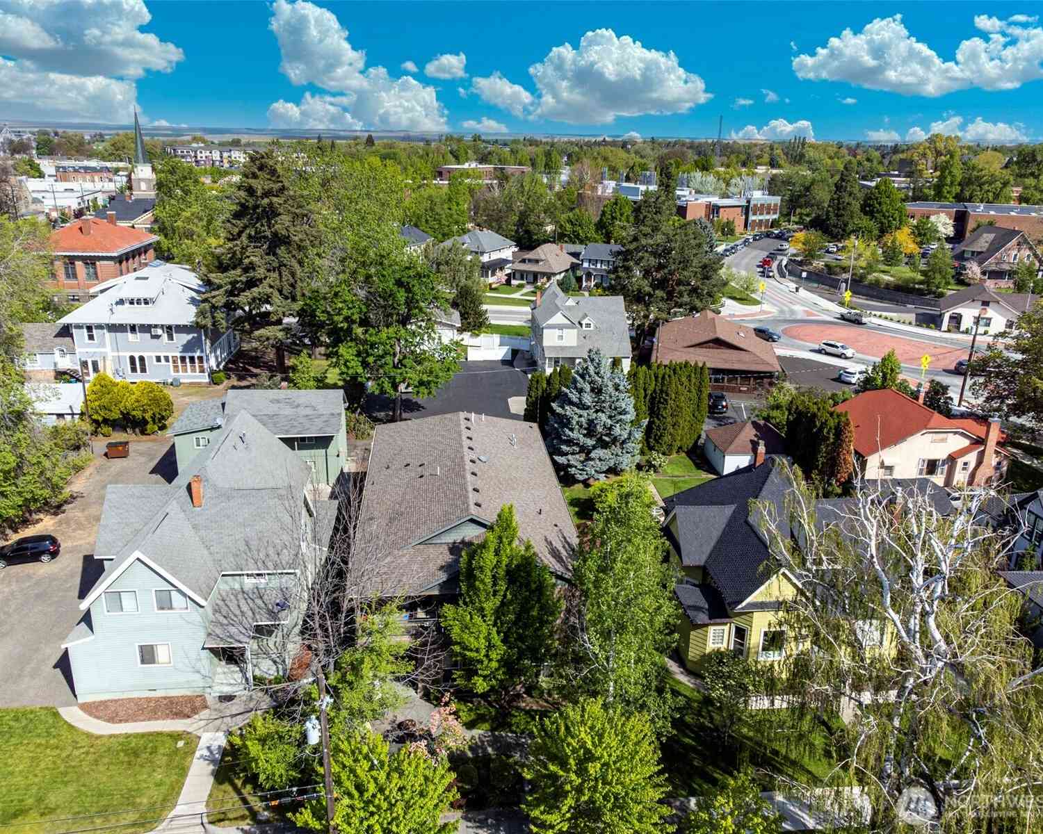 Multifamily For Sale - 327 E Birch Street<br/> Walla Walla, WA 99362
