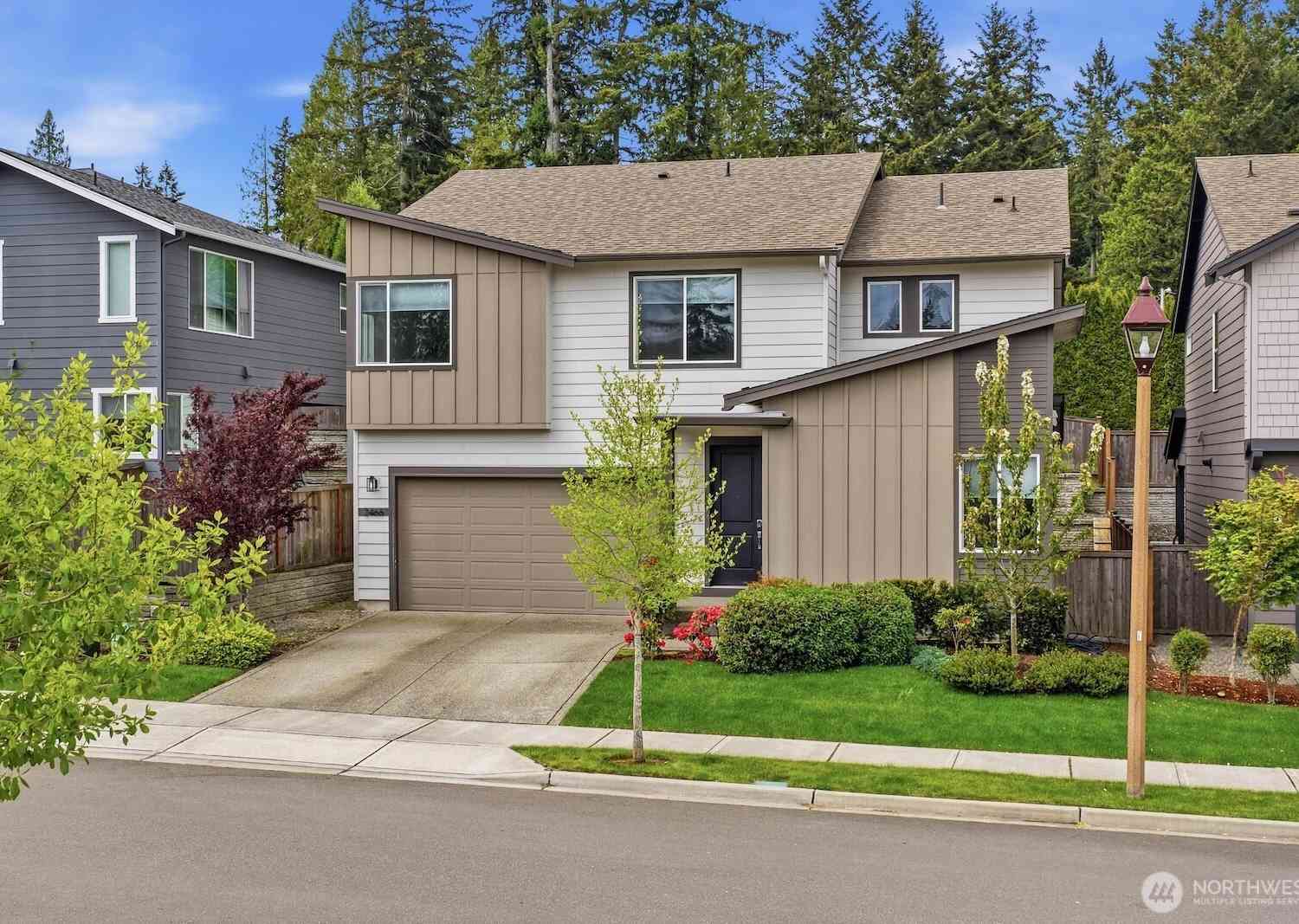 Homes For Sale - 2466 NE Athlon Court<br/> Poulsbo, WA 98370