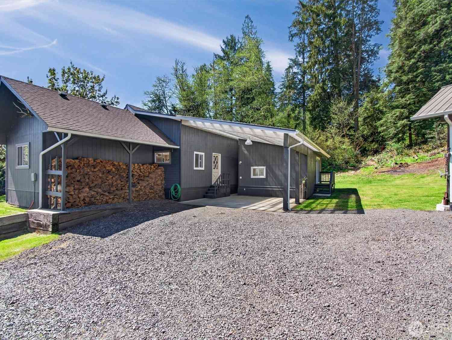 Homes For Sale - 865 E Valley Road<br/> Skamokawa, WA 98647