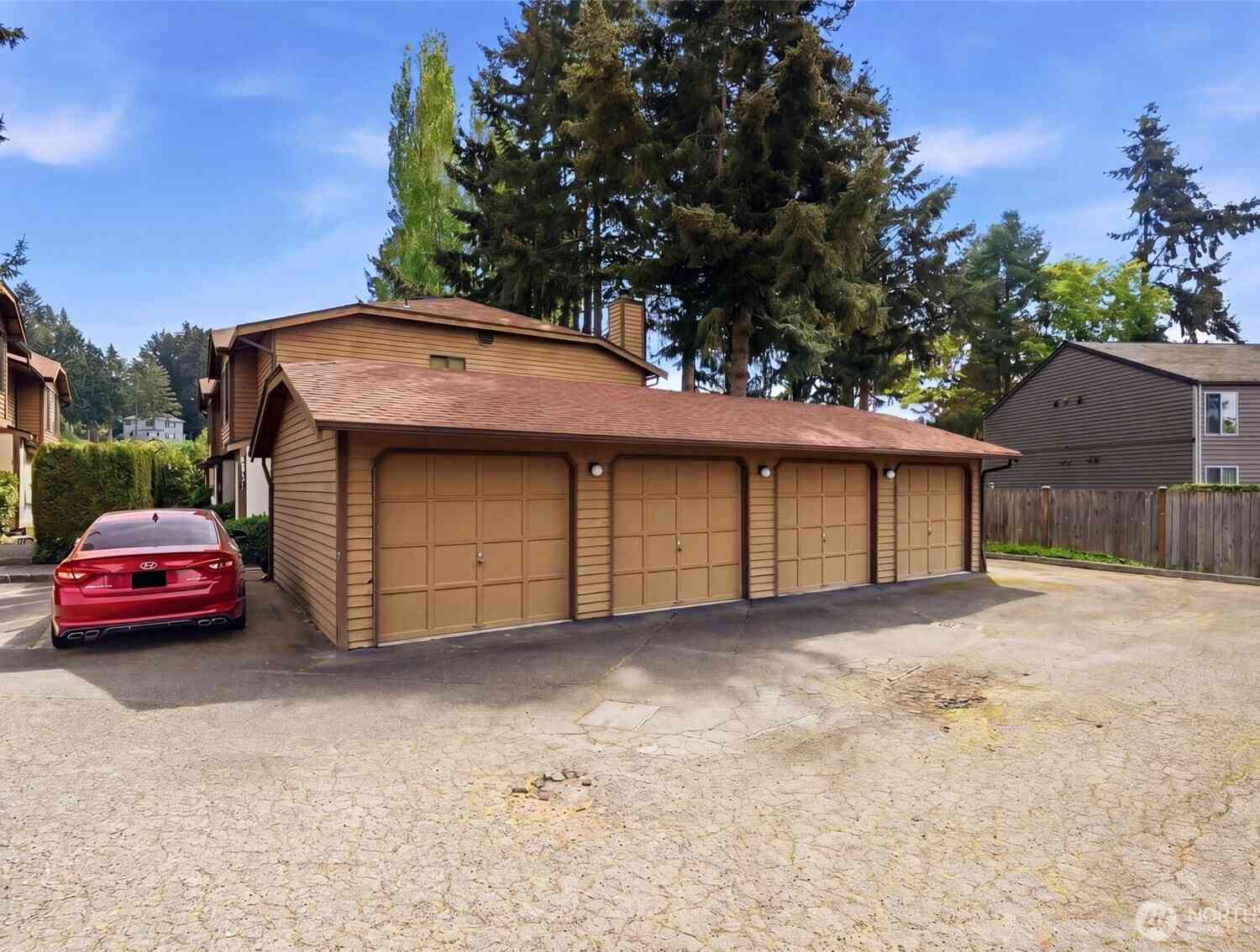 Condo For Sale - 8017 NE 177th Court #504<br/> Kenmore, WA 98028