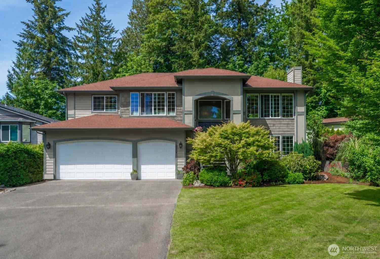 Homes For Sale - 21712 SE 259th Street<br/> Maple Valley, WA 98038