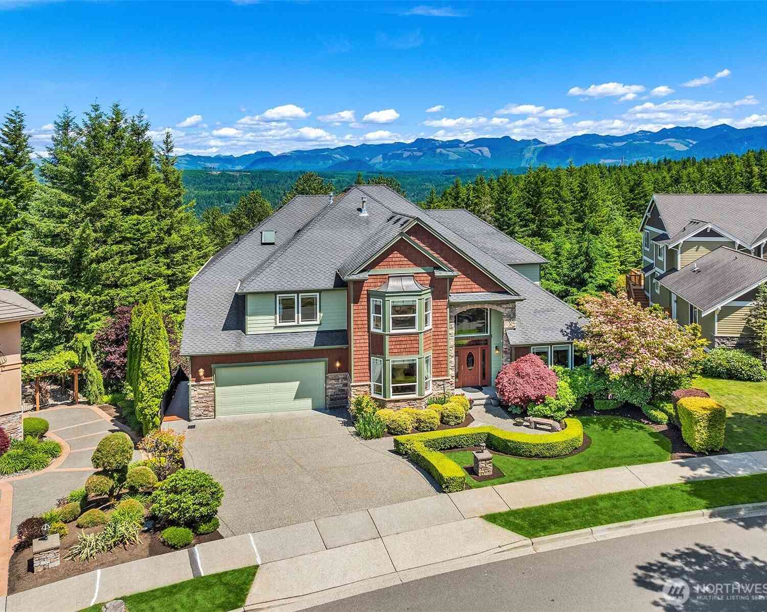 Homes For Sale - 6230 Fairway Place<br/> Snoqualmie, WA 98065