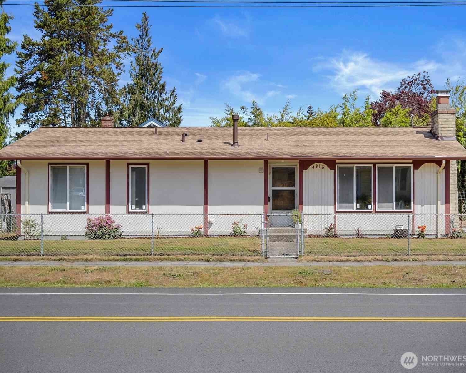 Homes For Sale - 4915 N 37th Street<br/> Tacoma, WA 98407