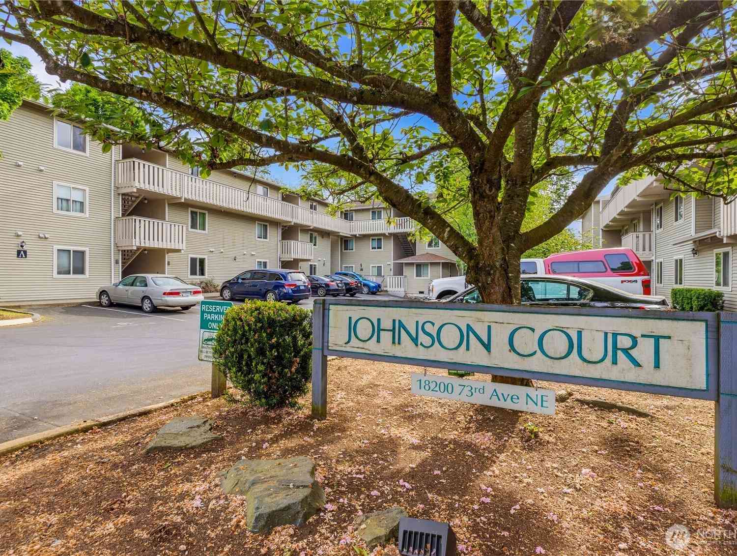 Condo For Sale - 18200 73rd Avenue #A113<br/> Kenmore, WA 98028