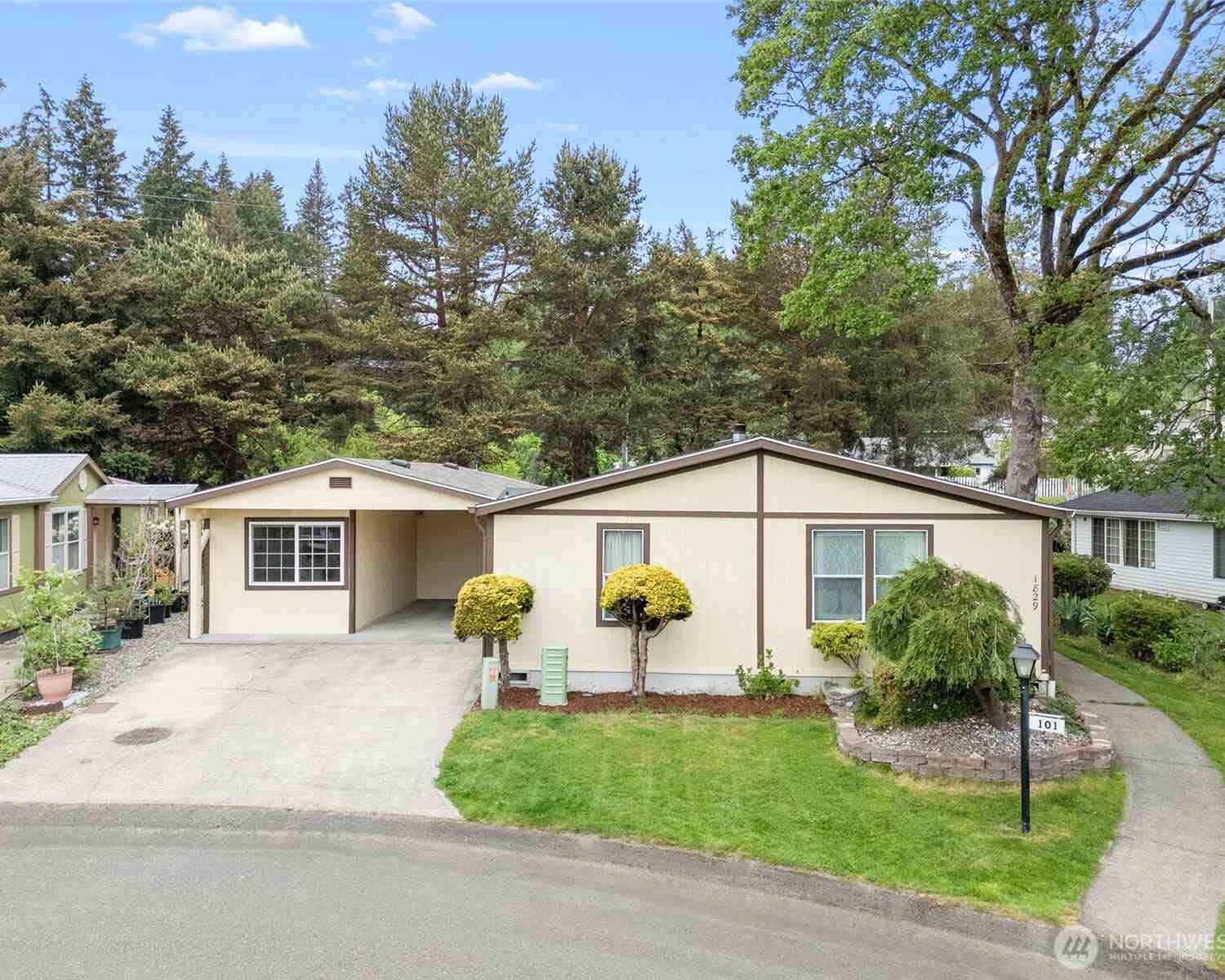 Mobile Home For Sale - 1829 137th Street #101<br/> Tacoma, WA 98445