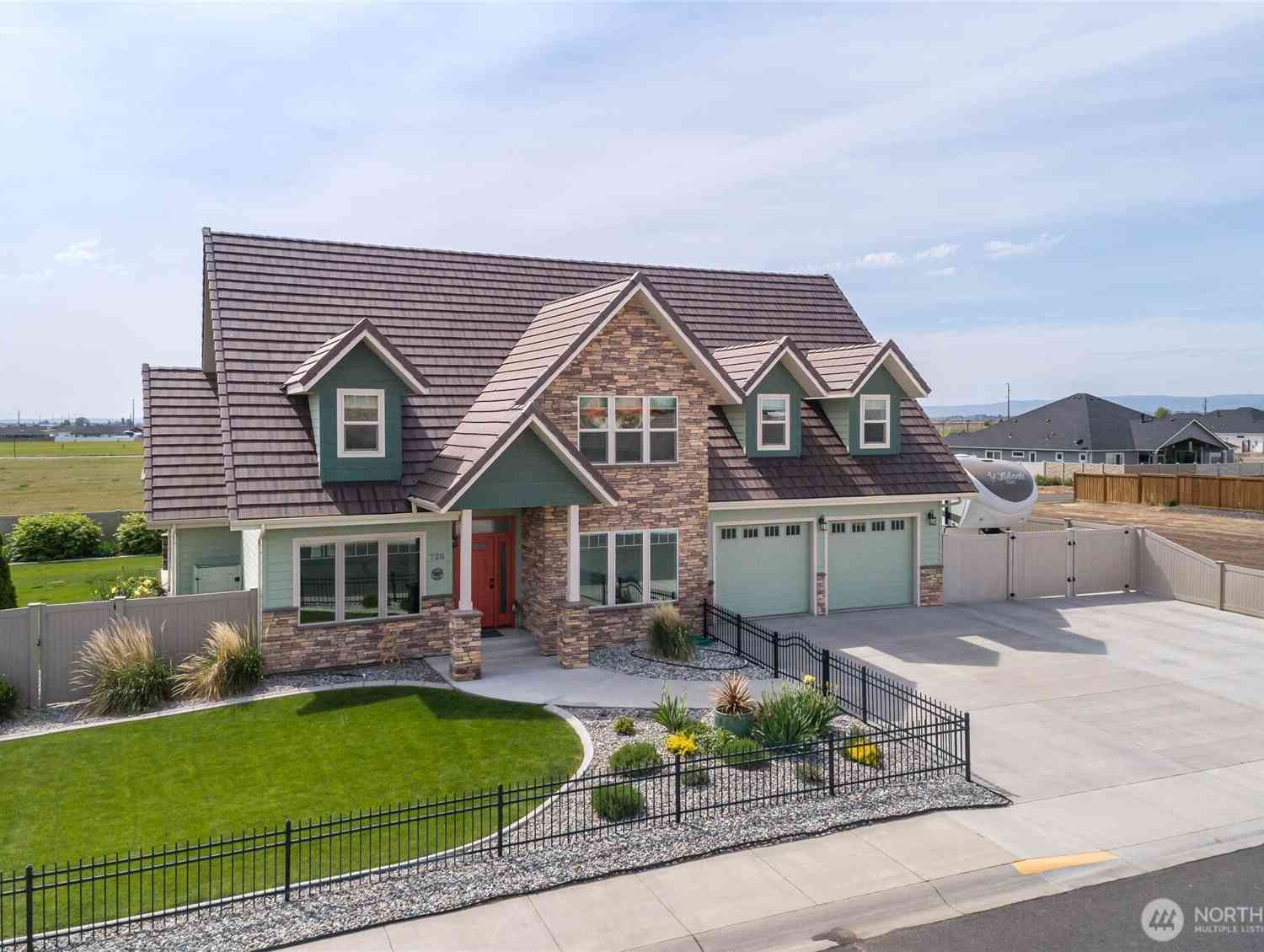 Homes For Sale - 726 L Street<br/> Grant County, Quincy, WA 98848