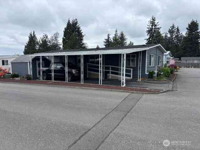Mobile Home For Sale - 1316 91st Avenue #42<br/> Lake Stevens, WA 98258