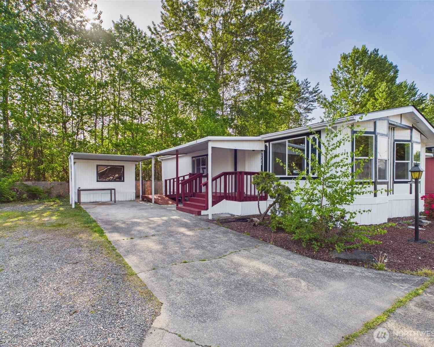 Mobile Home For Sale - 9711 12th Avenue Ct #1<br/> Tacoma, WA 98445