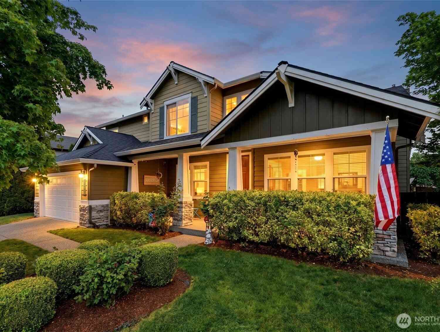 Homes For Sale - 12923 63rd Avenue<br/> Snohomish, WA 98296
